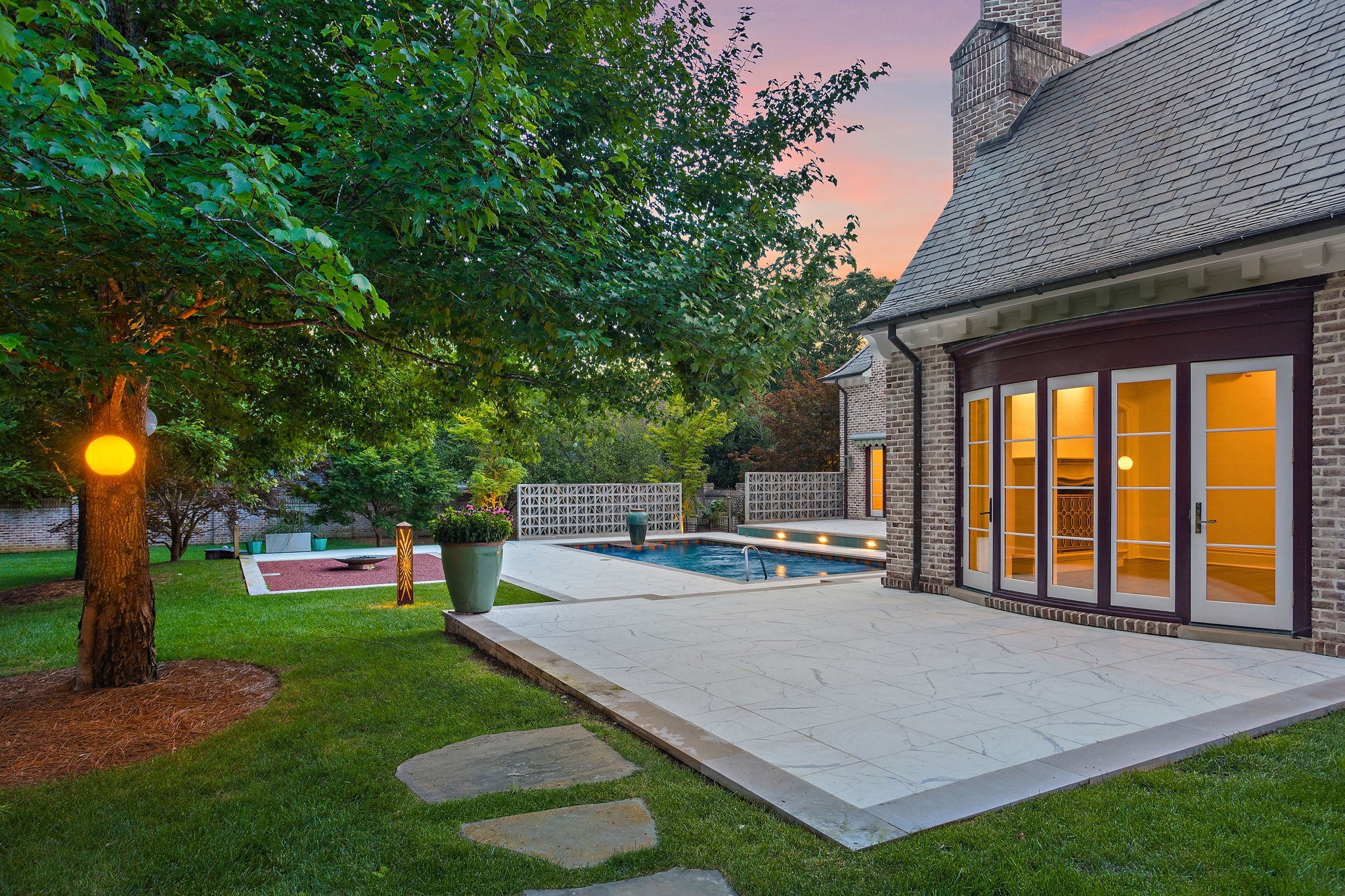 1206 Belle Meade Boulevard Nashville TN 37205