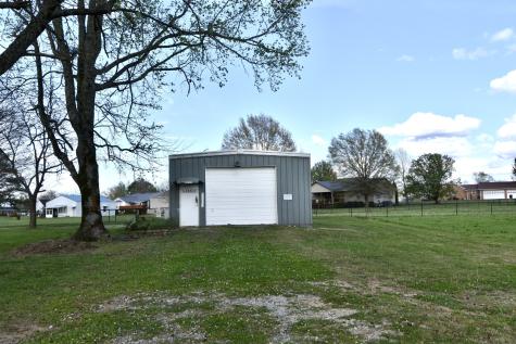 946 Monument Road Summertown TN 38483