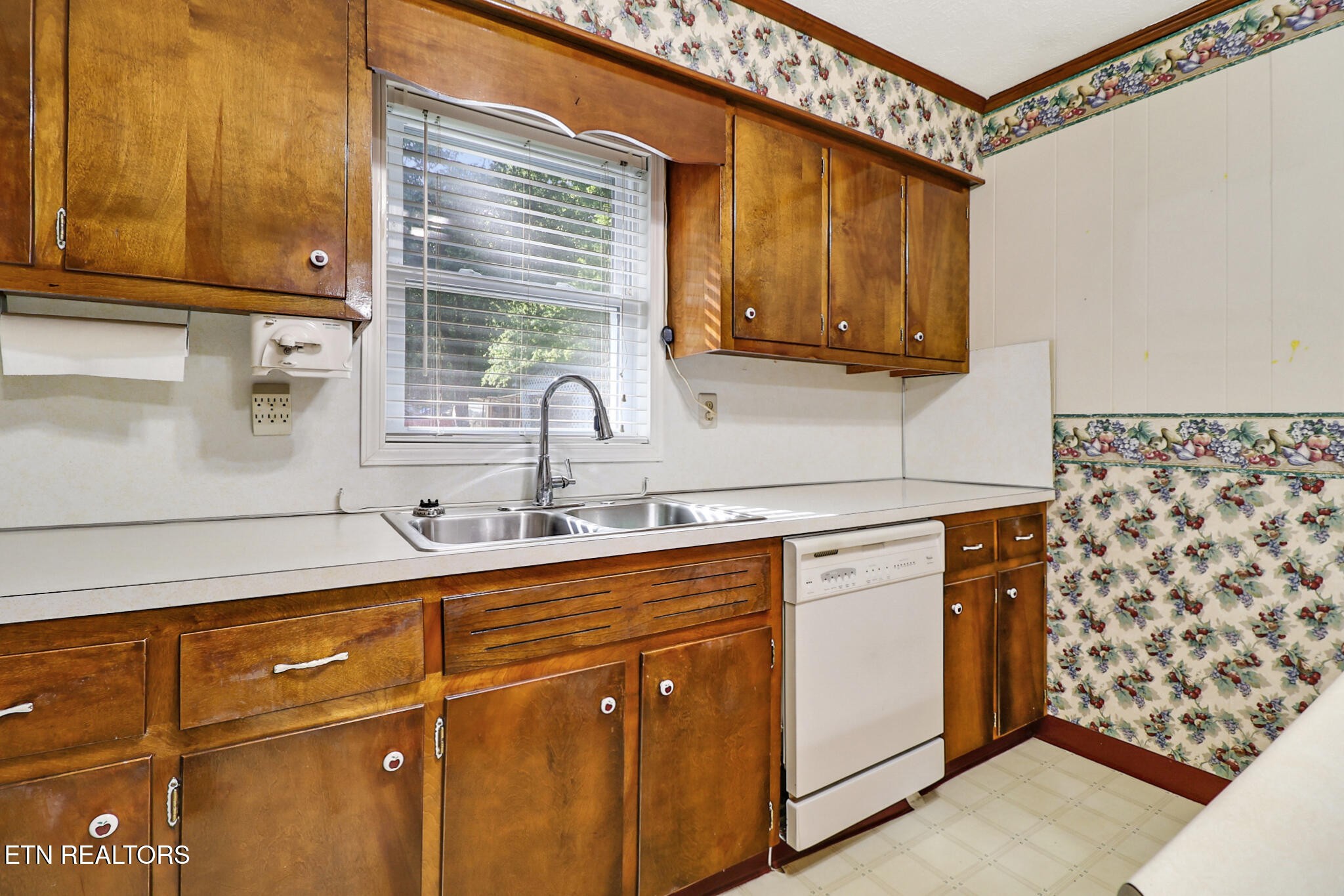 149 Horseshoe Circle Jamestown TN 38556