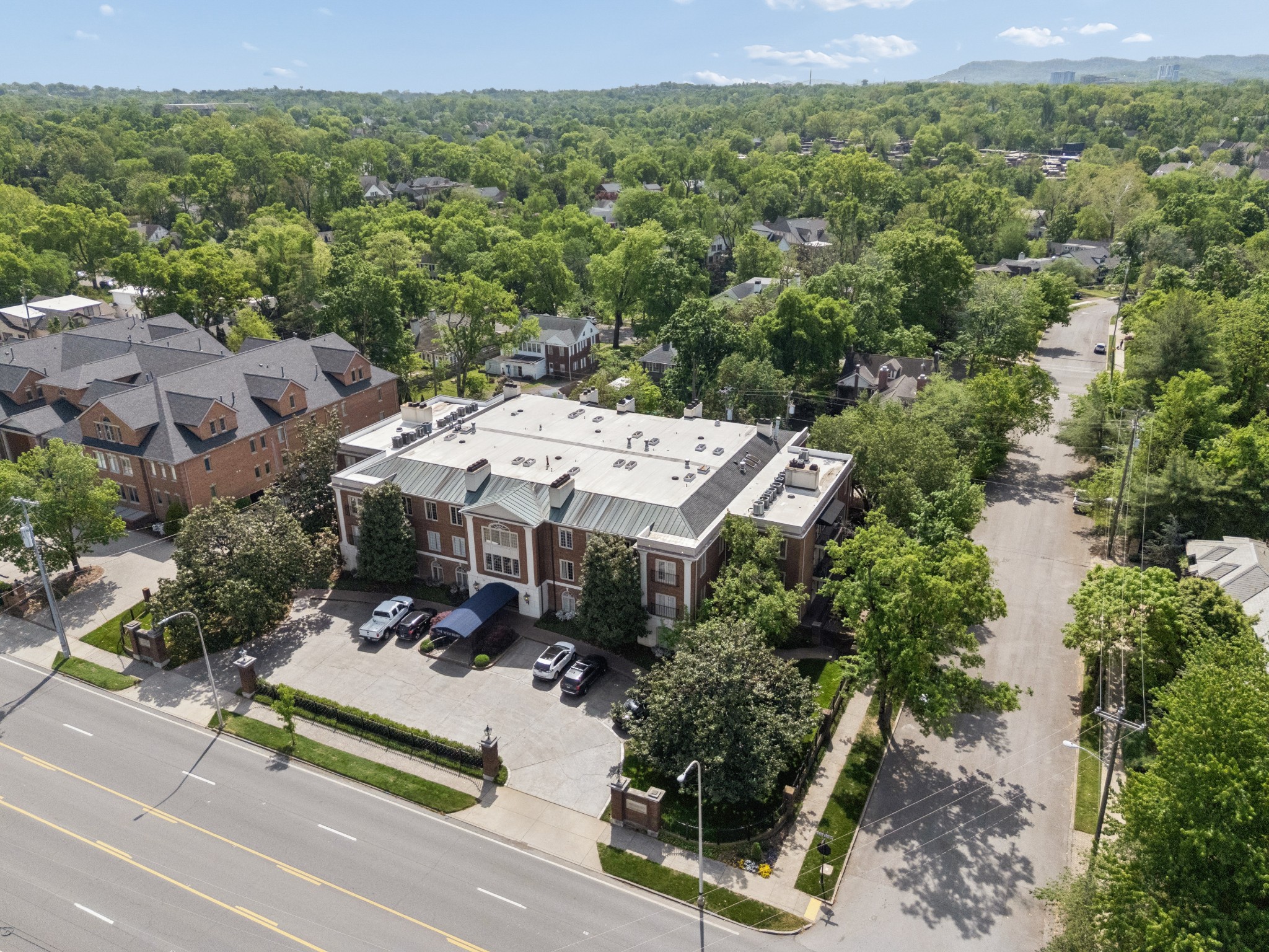 3737 West End Avenue Nashville TN 37205