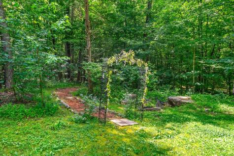 4862 Louise Road Cumberland Furnace TN 37051