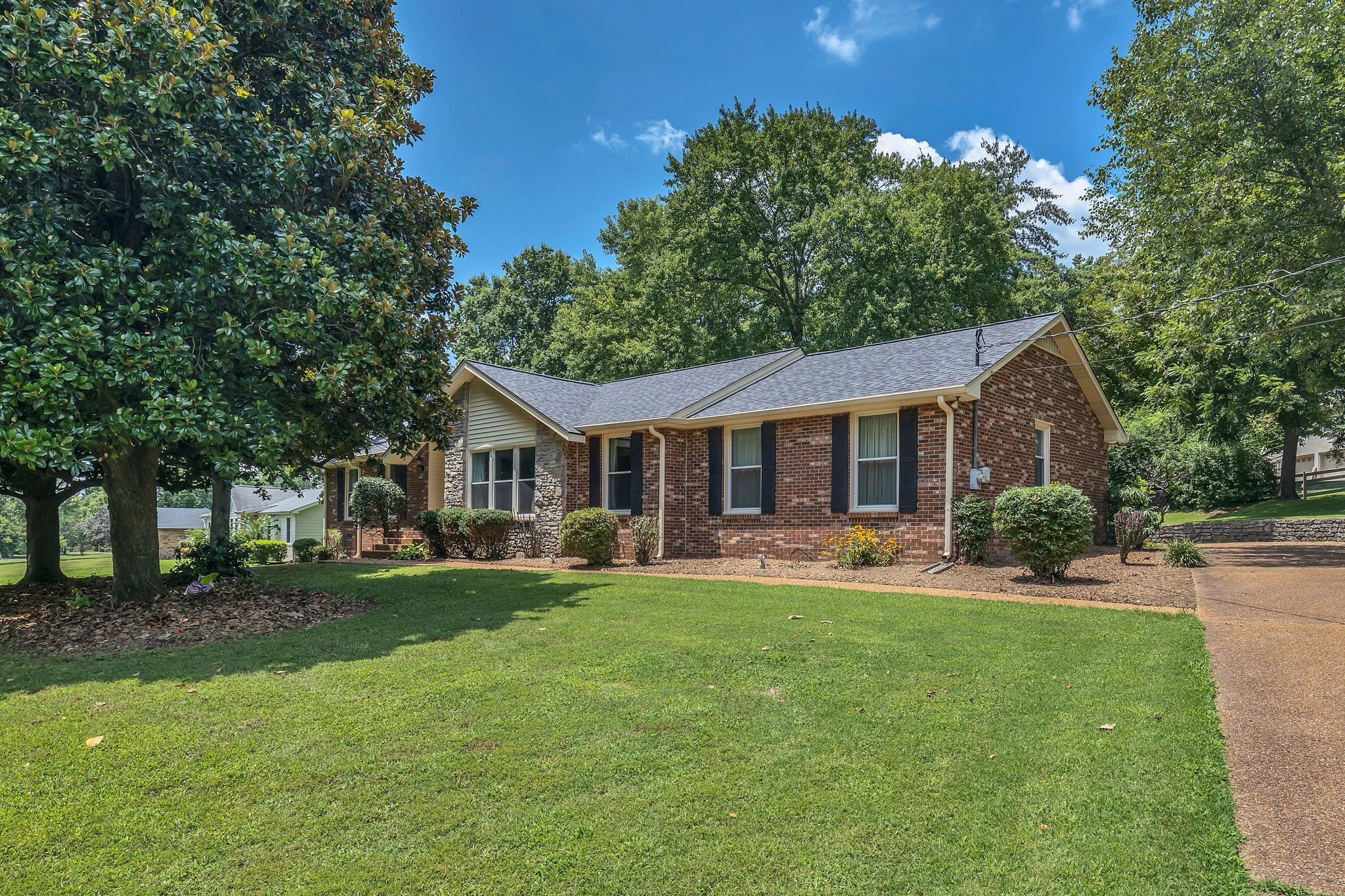 5052 Marc Drive Nashville TN 37211