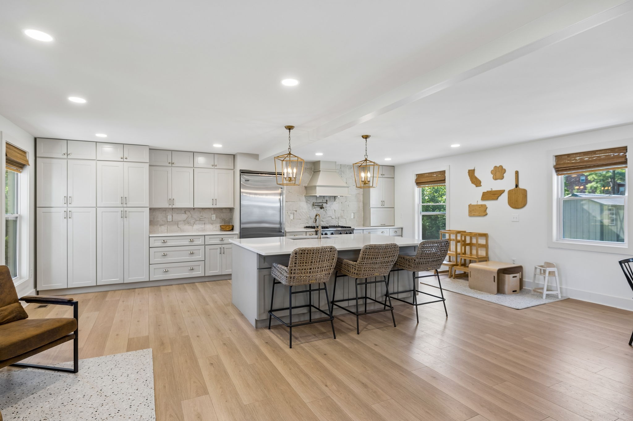 8013 Wikle Road, E Brentwood TN 37027