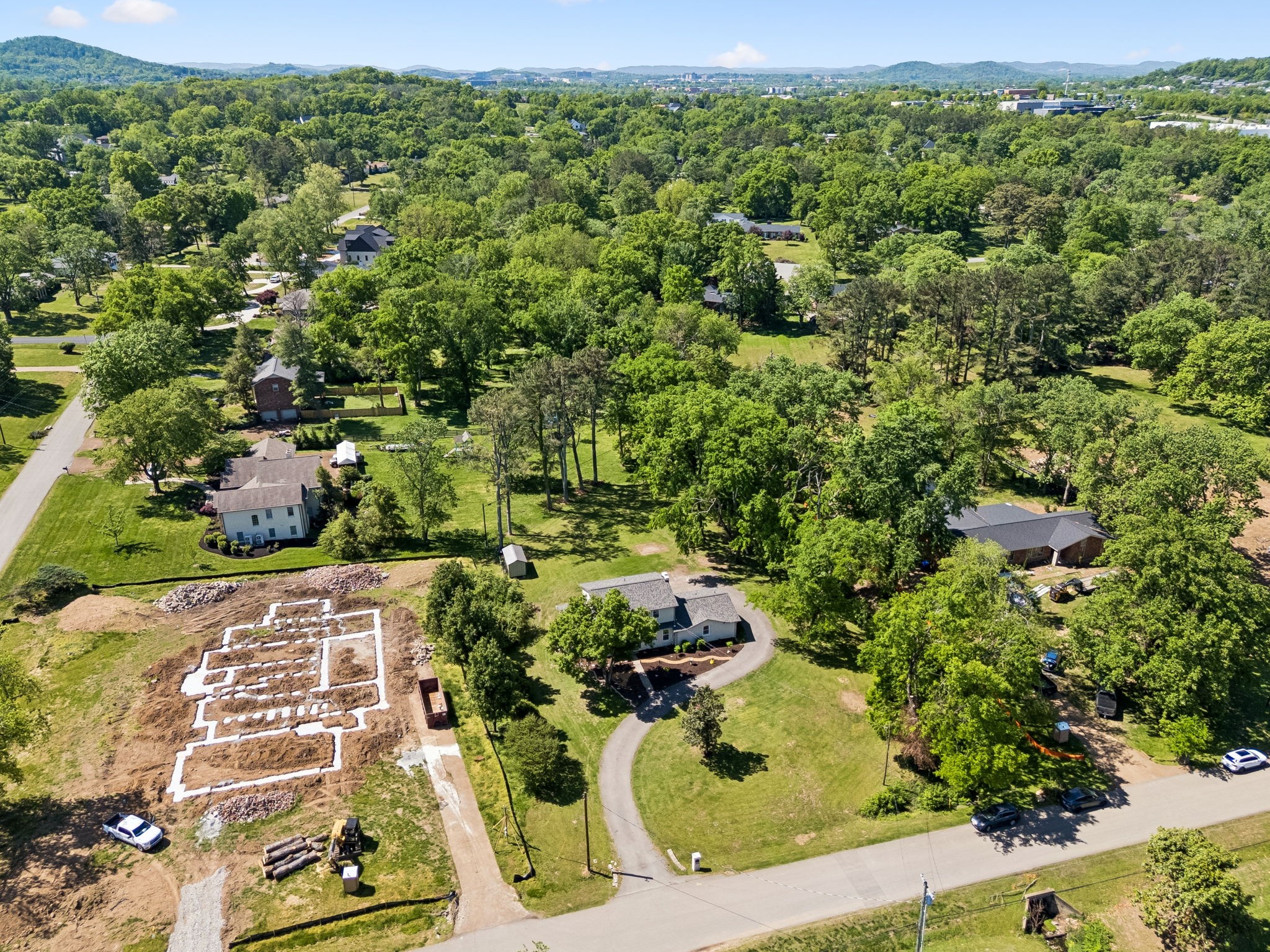 8013 Wikle Road, E Brentwood TN 37027