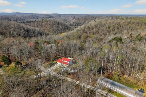 120 Red Bud Lane Hilham TN 38568