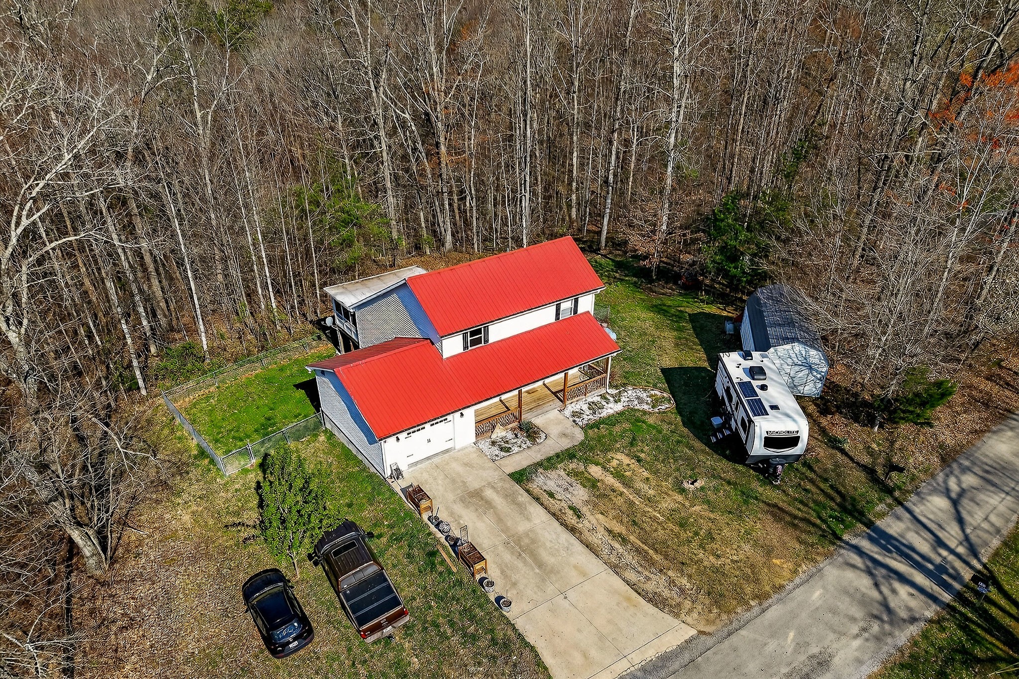 120 Red Bud Lane Hilham TN 38568