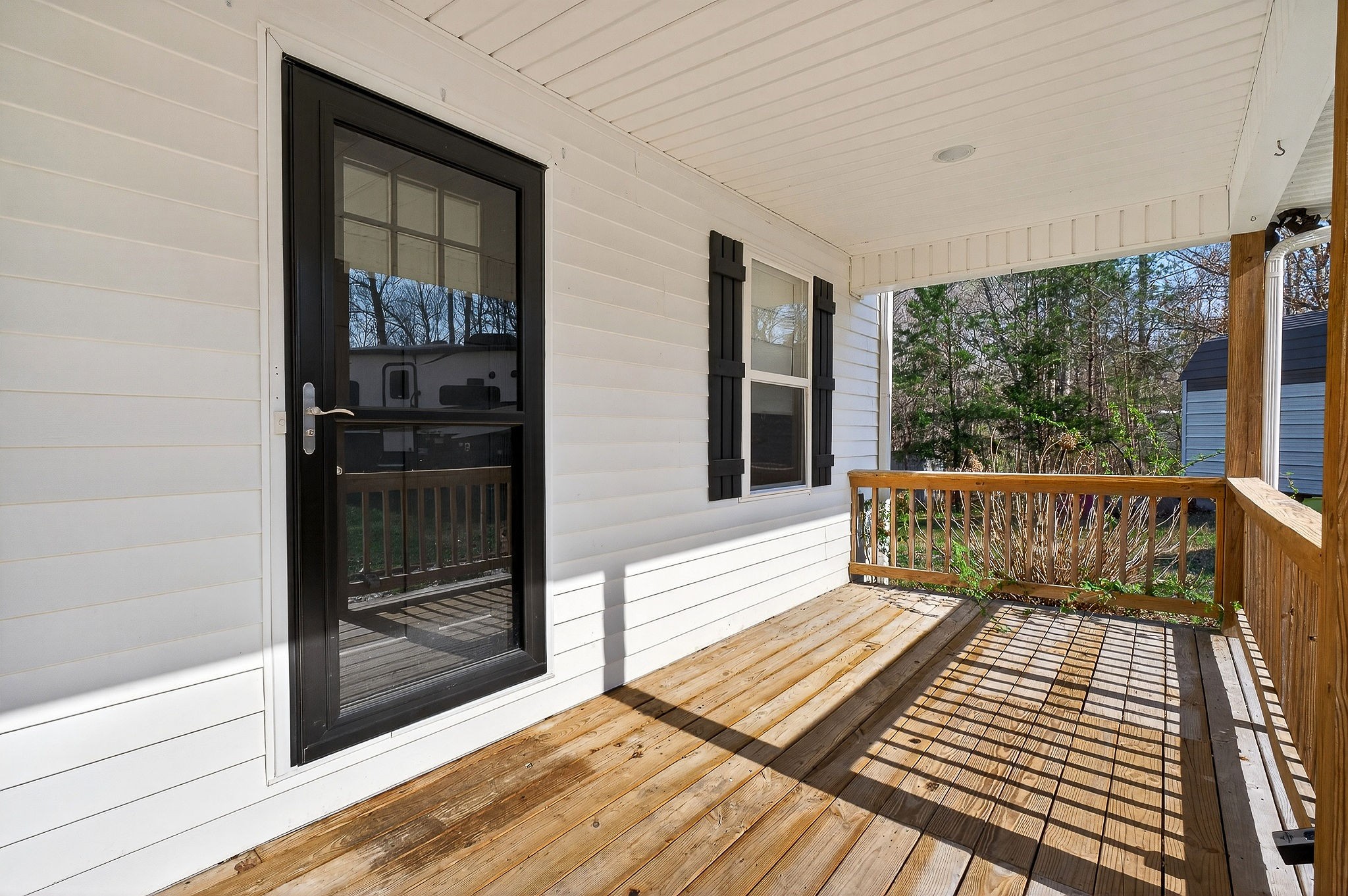 120 Red Bud Lane Hilham TN 38568