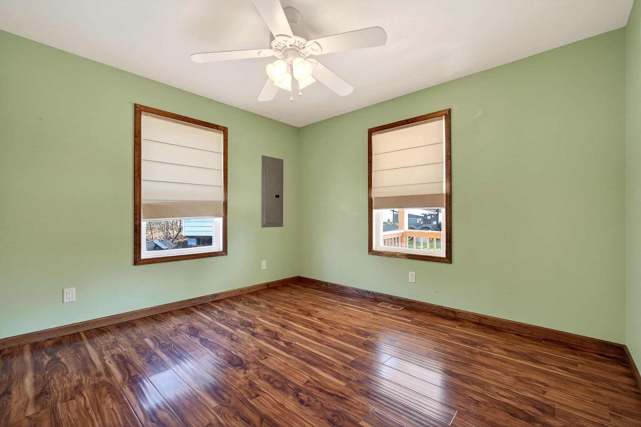120 Red Bud Lane Hilham TN 38568