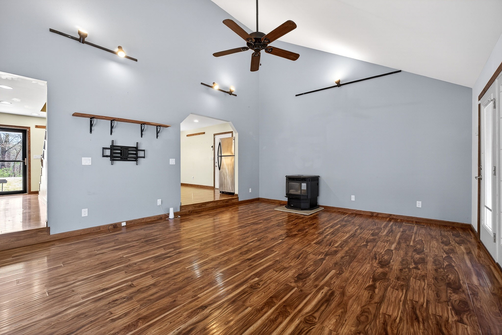 120 Red Bud Lane Hilham TN 38568