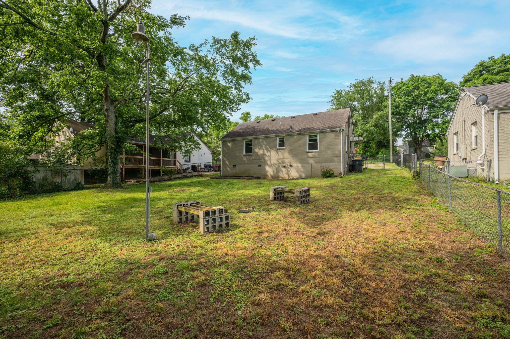 2223 Fernwood Drive Nashville TN 37216
