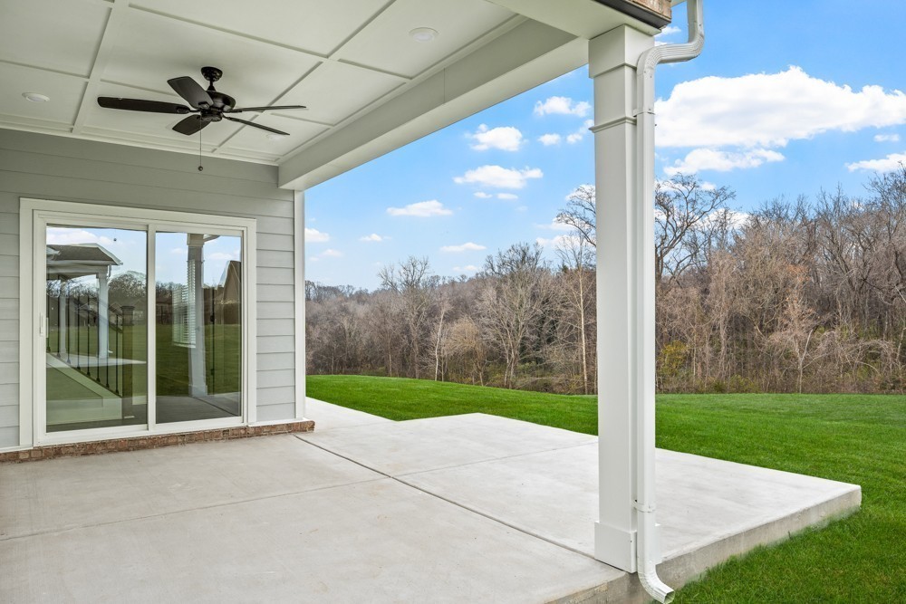 816 Hillock Trace Lebanon TN 37087