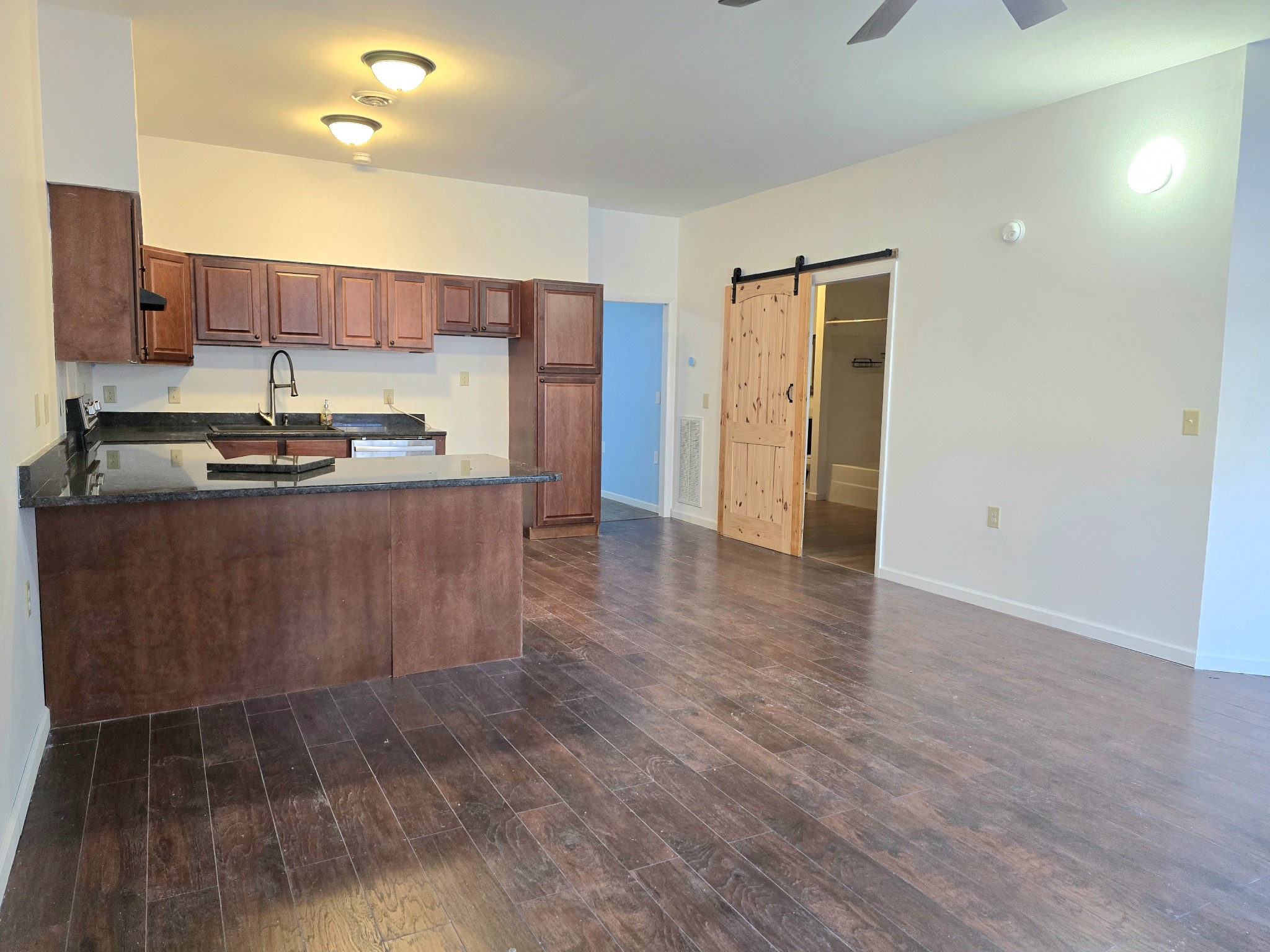 321 S John Locke Road Mcminnville TN 37110