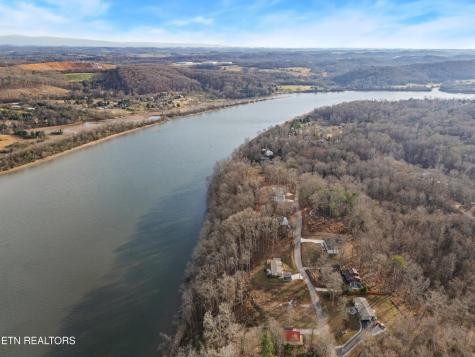 35 Lakeshore Vista Drive Kingston TN 37763