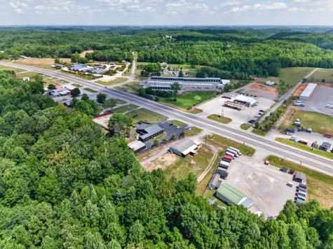 3239 Nashville Highway Smithville TN 37166