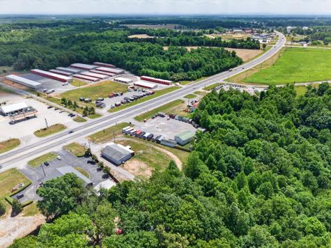 3239 Nashville Highway Smithville TN 37166