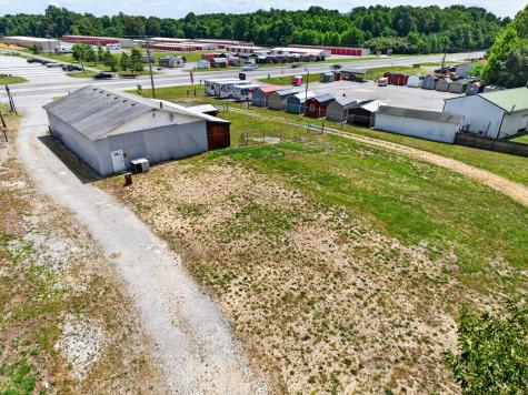3239 Nashville Highway Smithville TN 37166