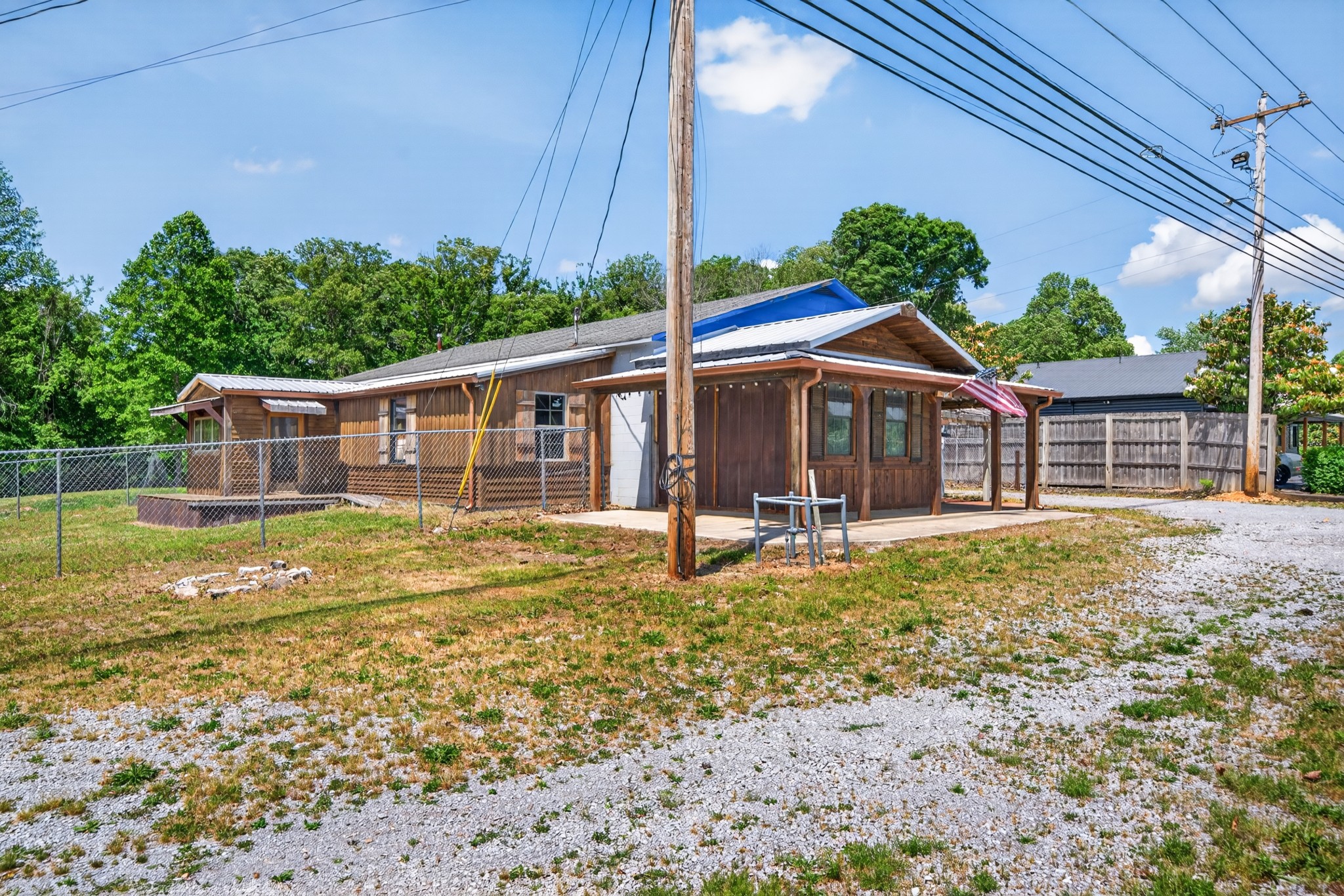 3239 Nashville Highway Smithville TN 37166