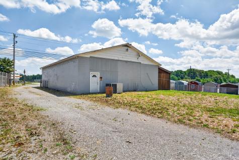 3239 Nashville Highway Smithville TN 37166