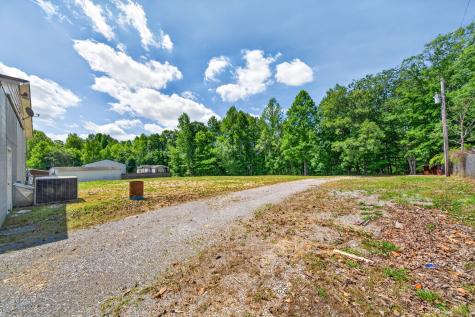 3239 Nashville Highway Smithville TN 37166