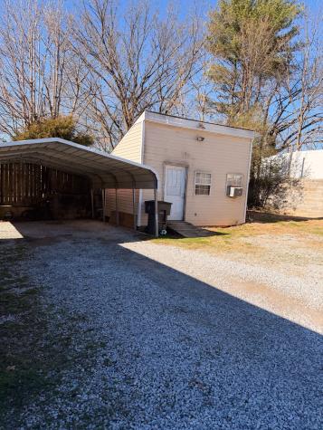 409 7th Ave, W Springfield TN 37172