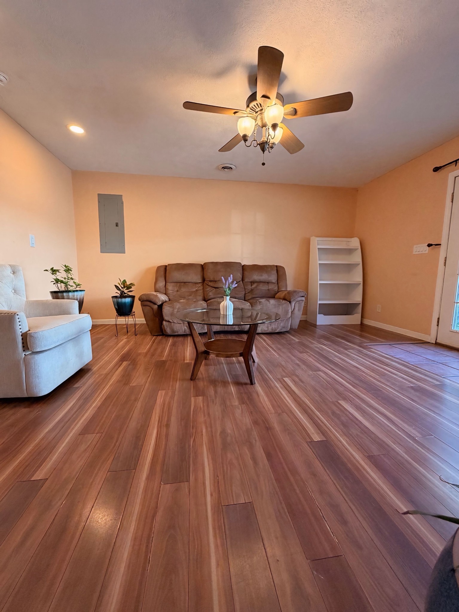 409 7th Ave, W Springfield TN 37172