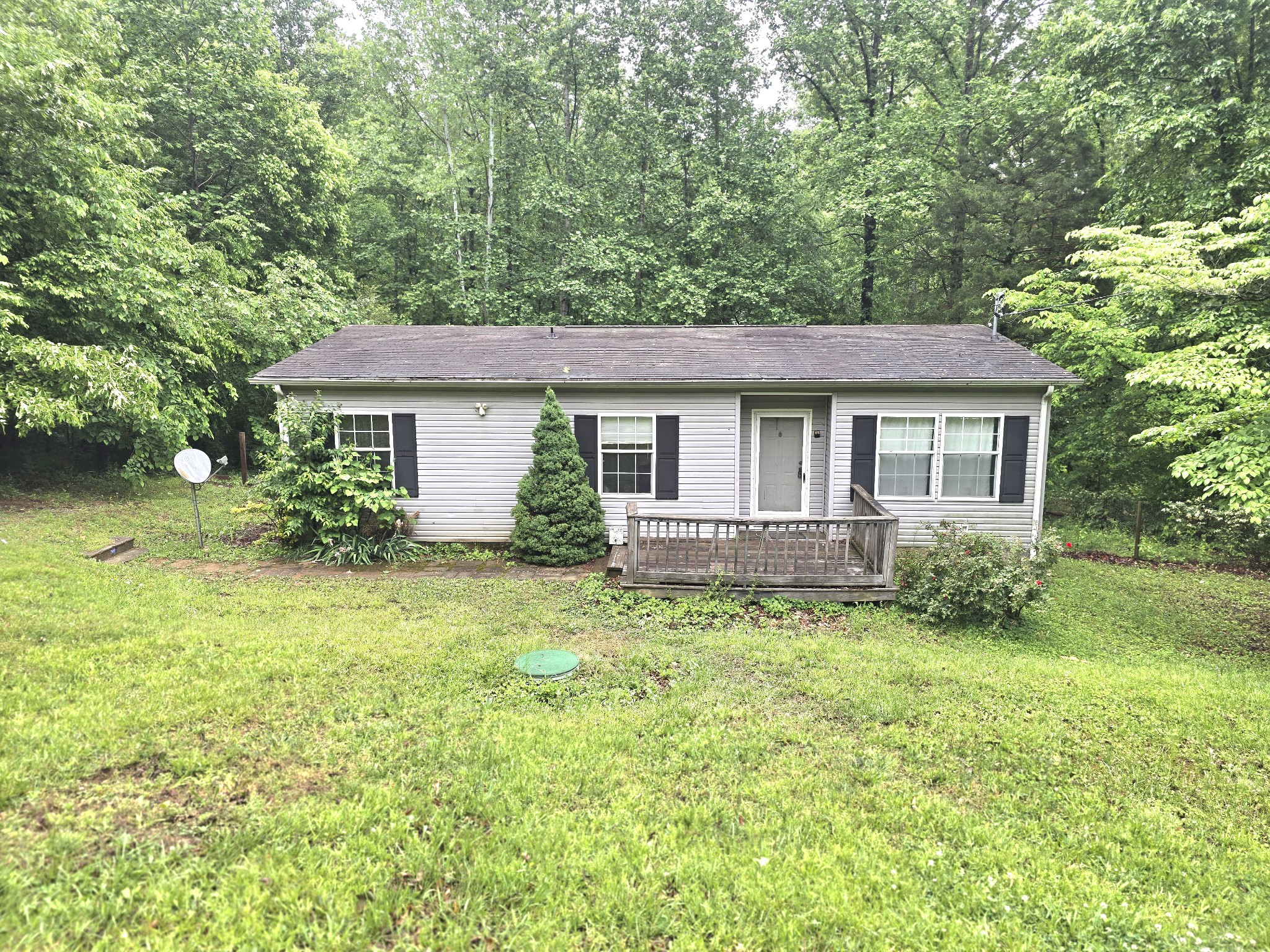 607 Evening Shade Dr, S White Bluff TN 37187