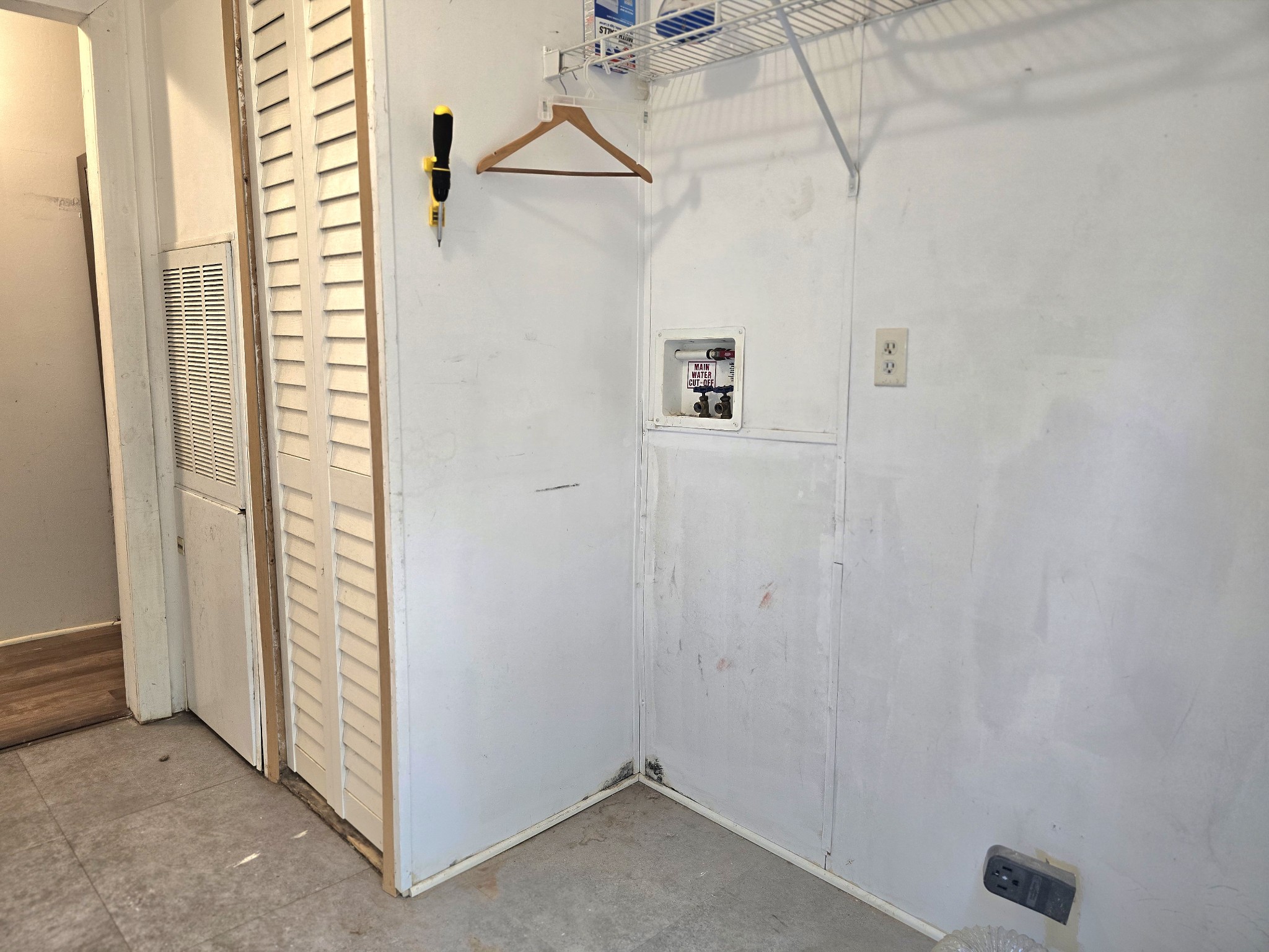 607 Evening Shade Dr, S White Bluff TN 37187