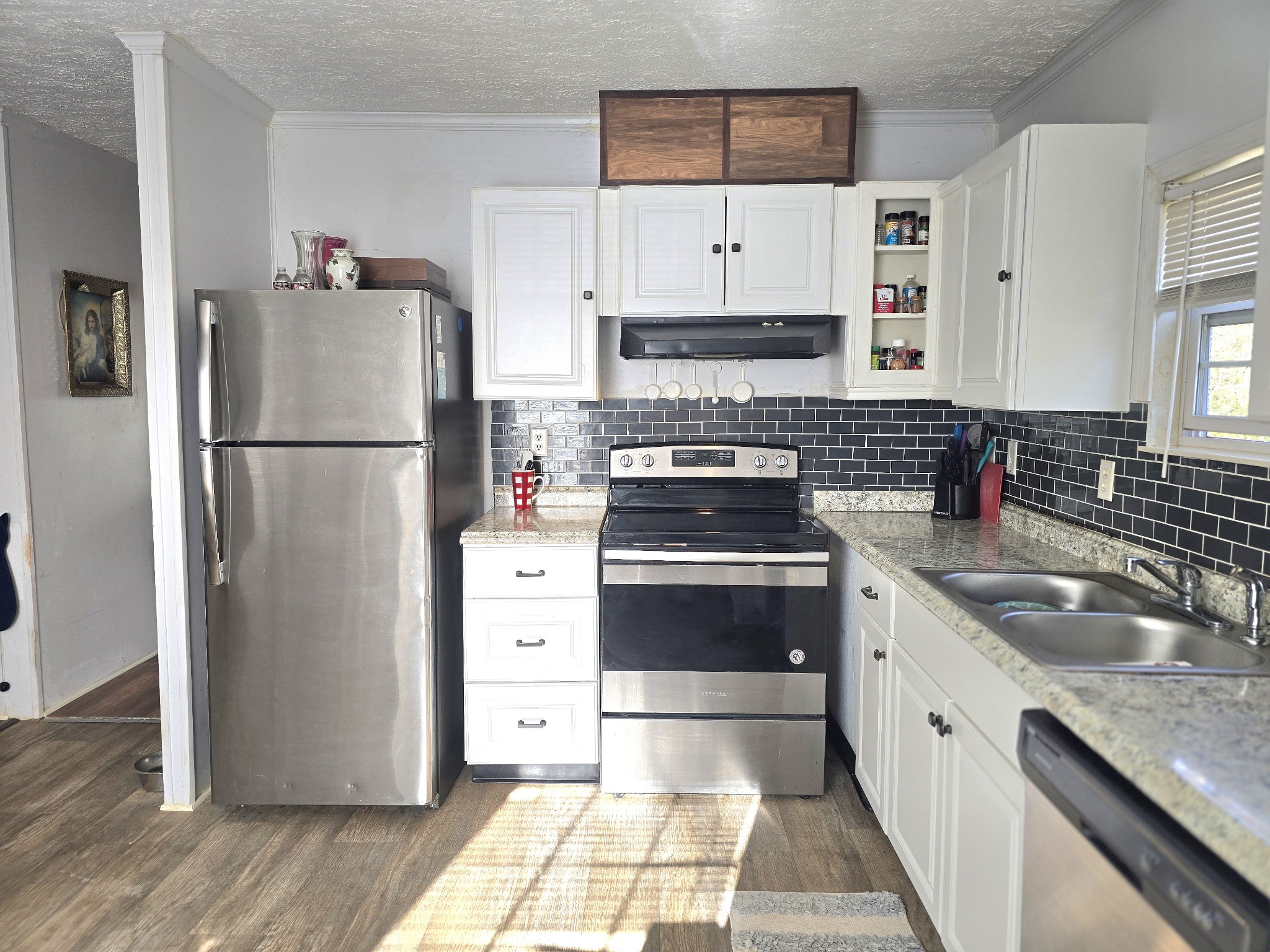 607 Evening Shade Dr, S White Bluff TN 37187