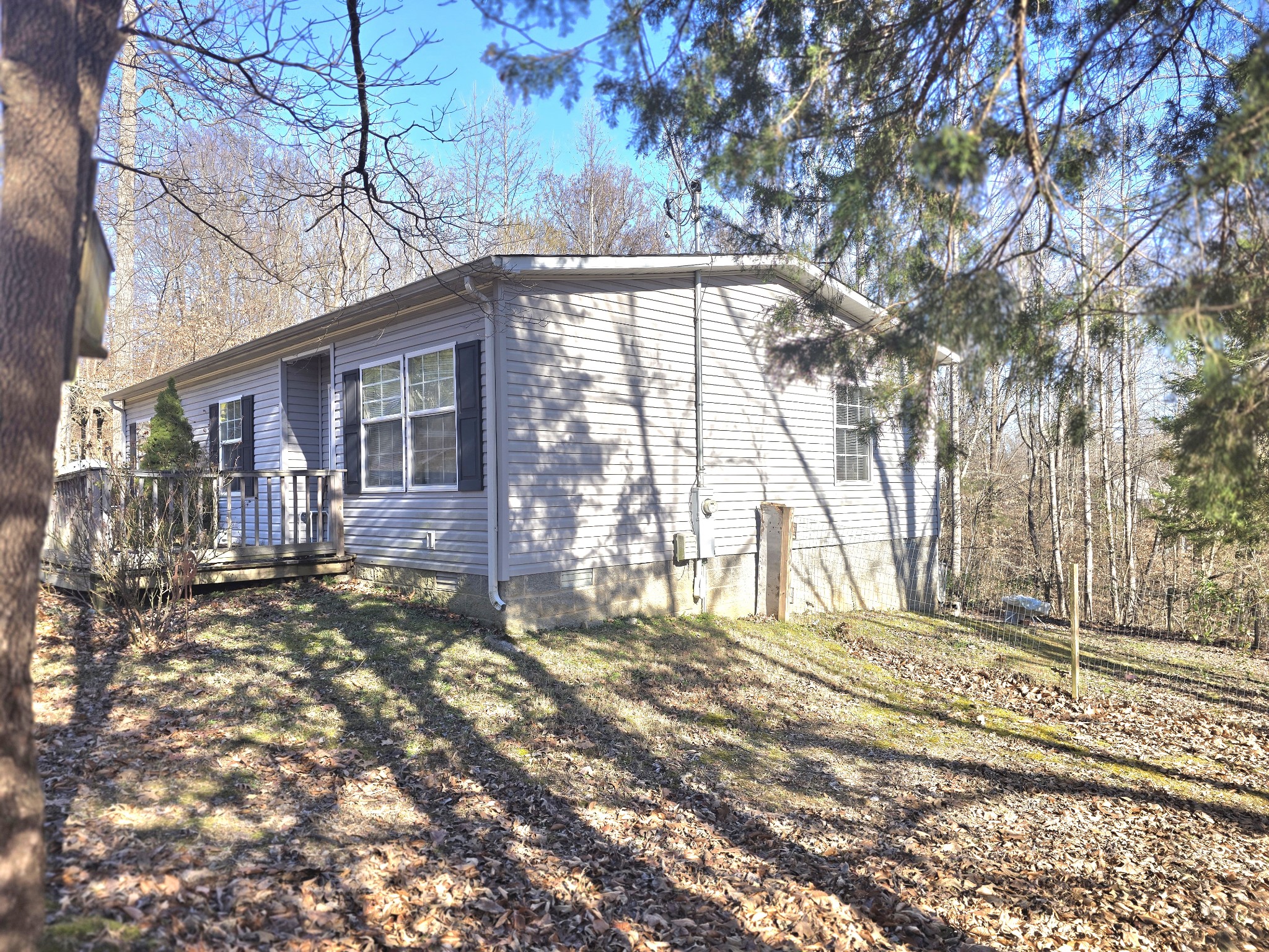 607 Evening Shade Dr, S White Bluff TN 37187