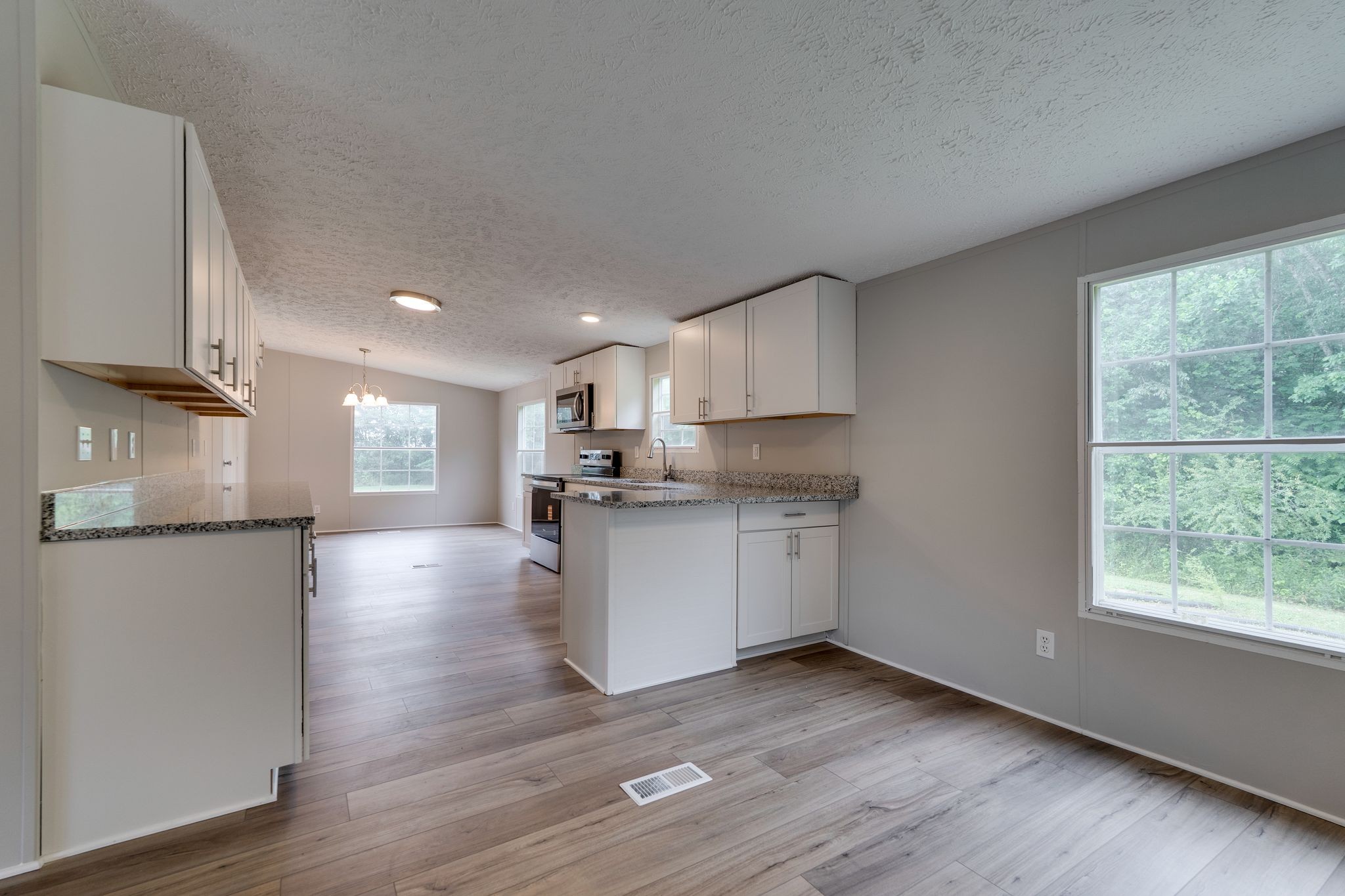 208 Rhoads Lane Hillsboro TN 37342
