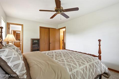 355 Crock Road Loudon TN 37774