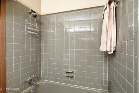 355 Crock Road Loudon TN 37774