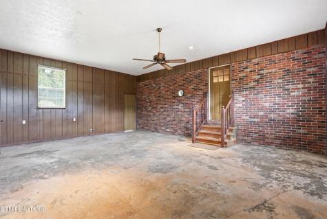 355 Crock Road Loudon TN 37774