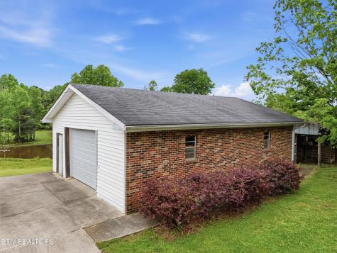 355 Crock Road Loudon TN 37774