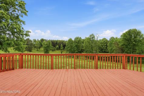 355 Crock Road Loudon TN 37774