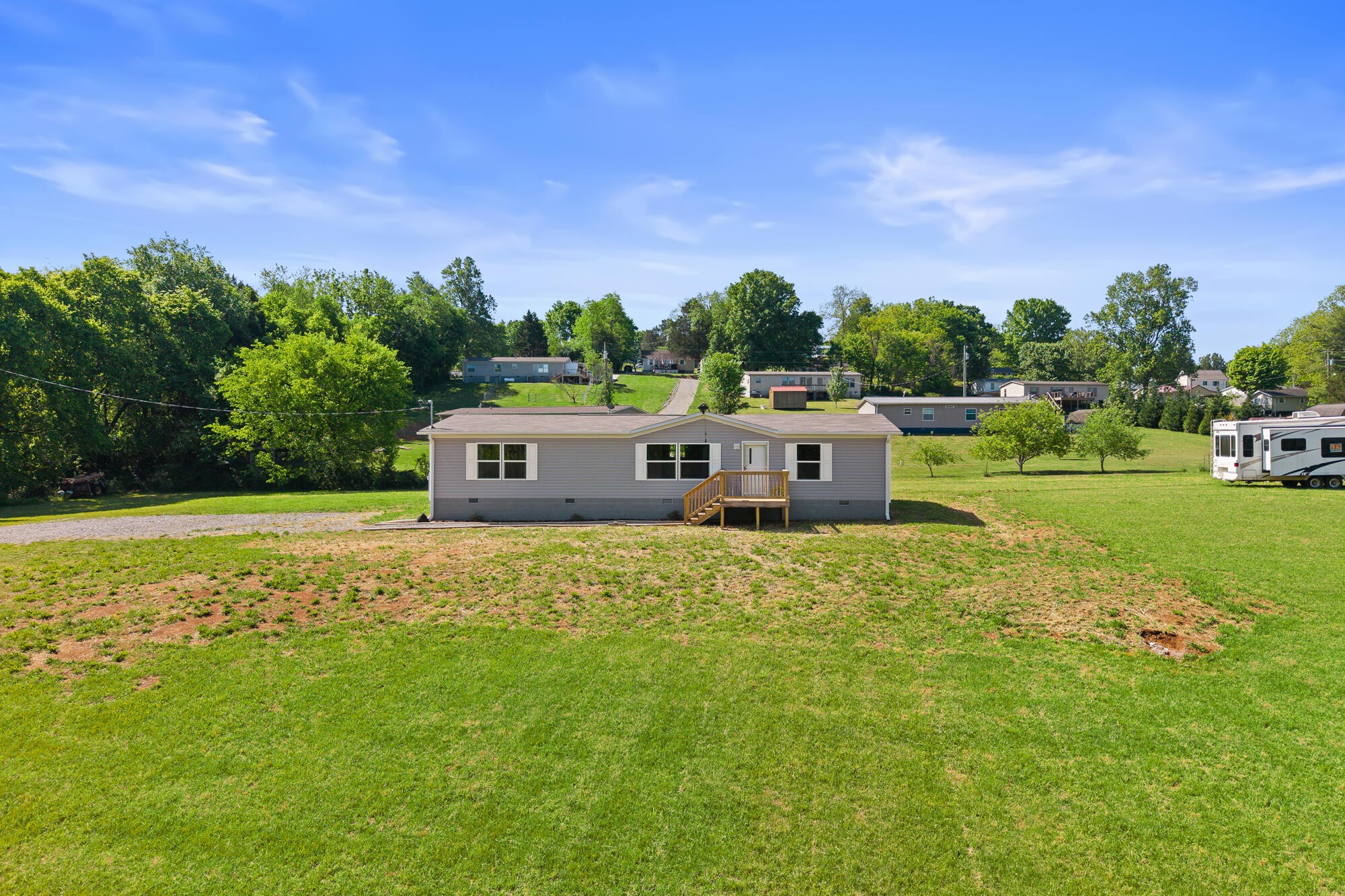 217 Oakland Road Sweetwater TN 37874