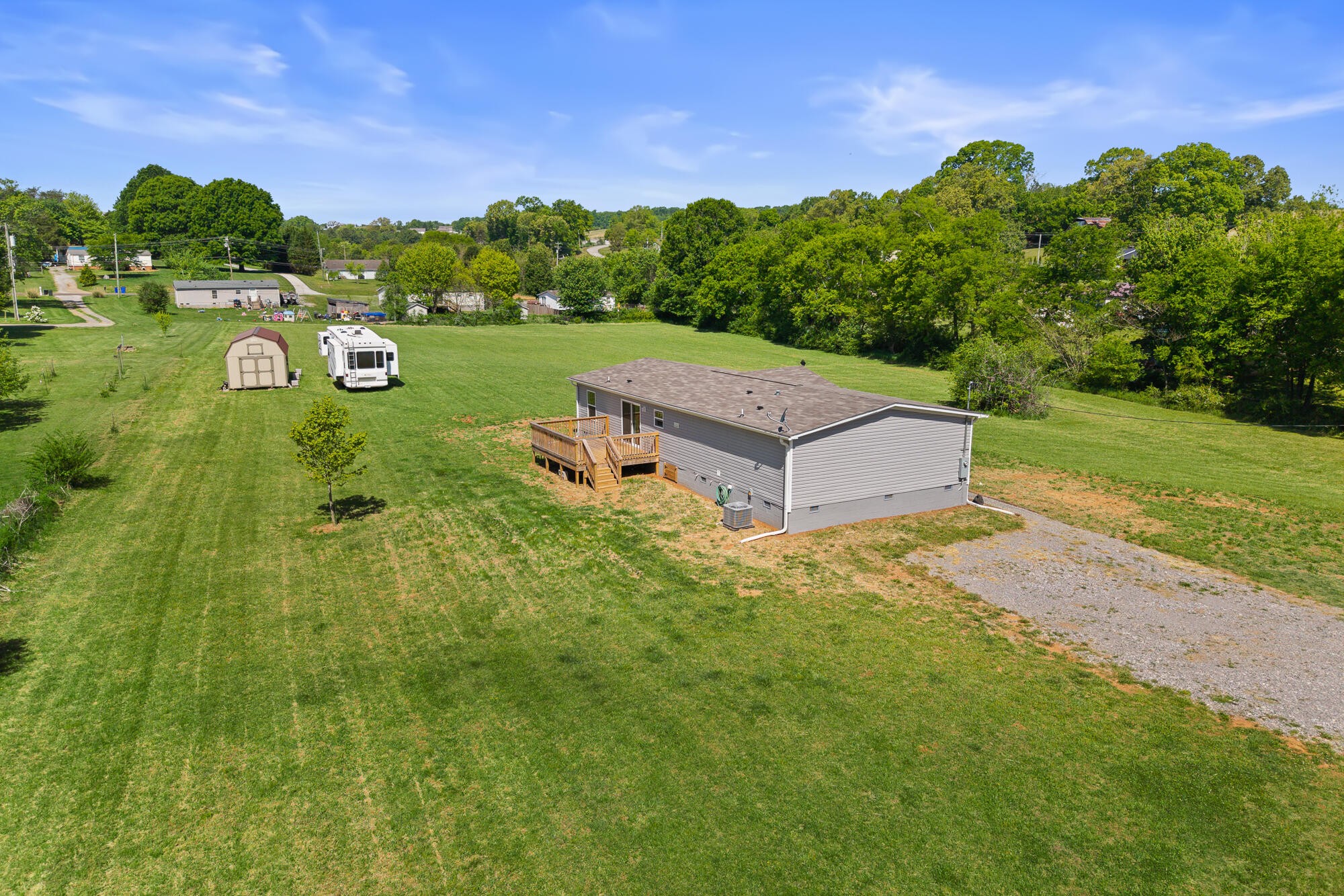 217 Oakland Road Sweetwater TN 37874