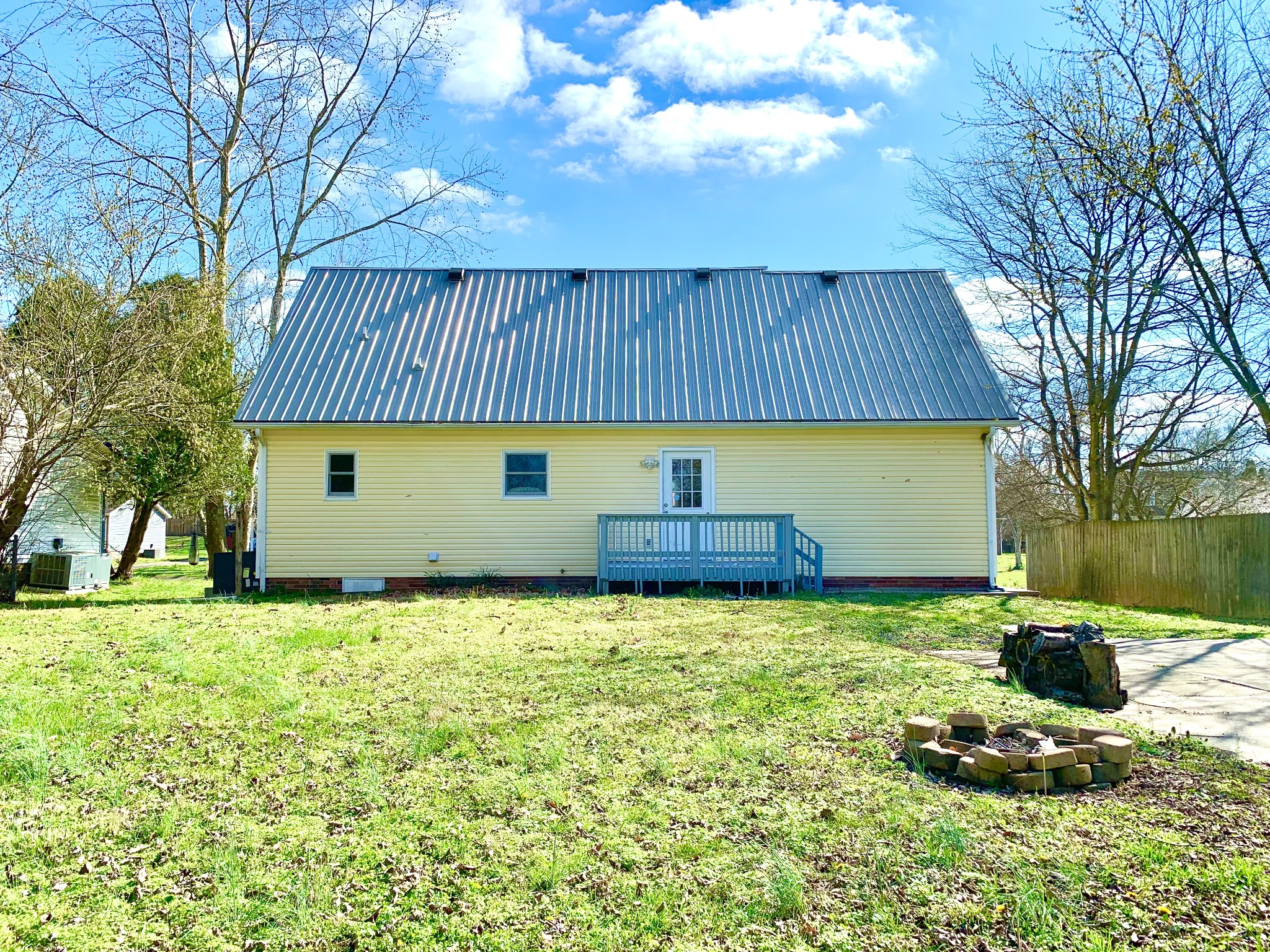 219 Jim Thorpe Drive Clarksville TN 37042