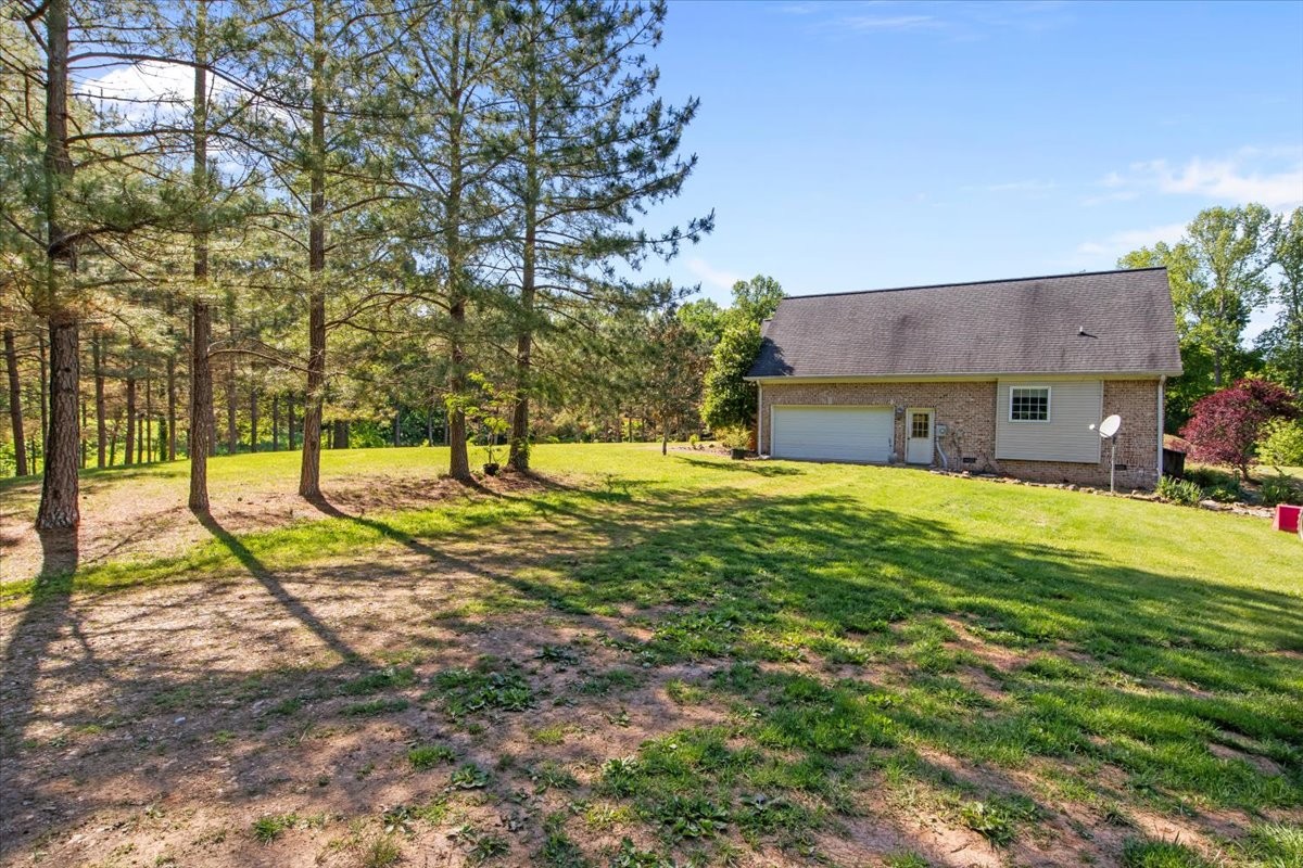 2440 Maple Grove Road Dickson TN 37055