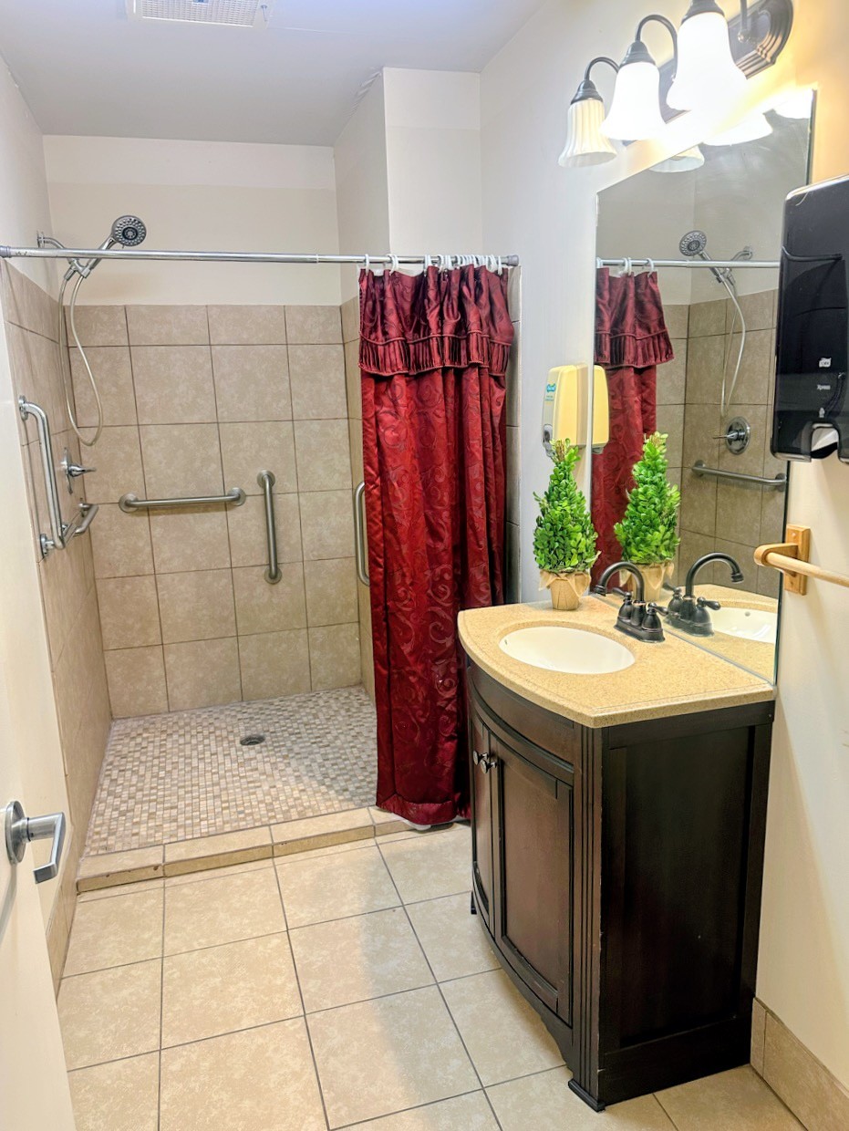 1104 Old Charlotte Road White Bluff TN 37187
