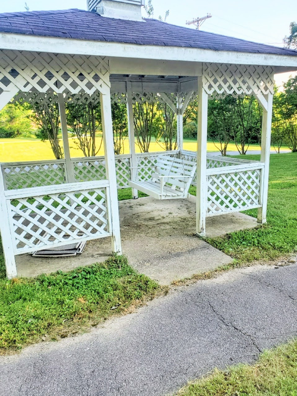 1104 Old Charlotte Road White Bluff TN 37187