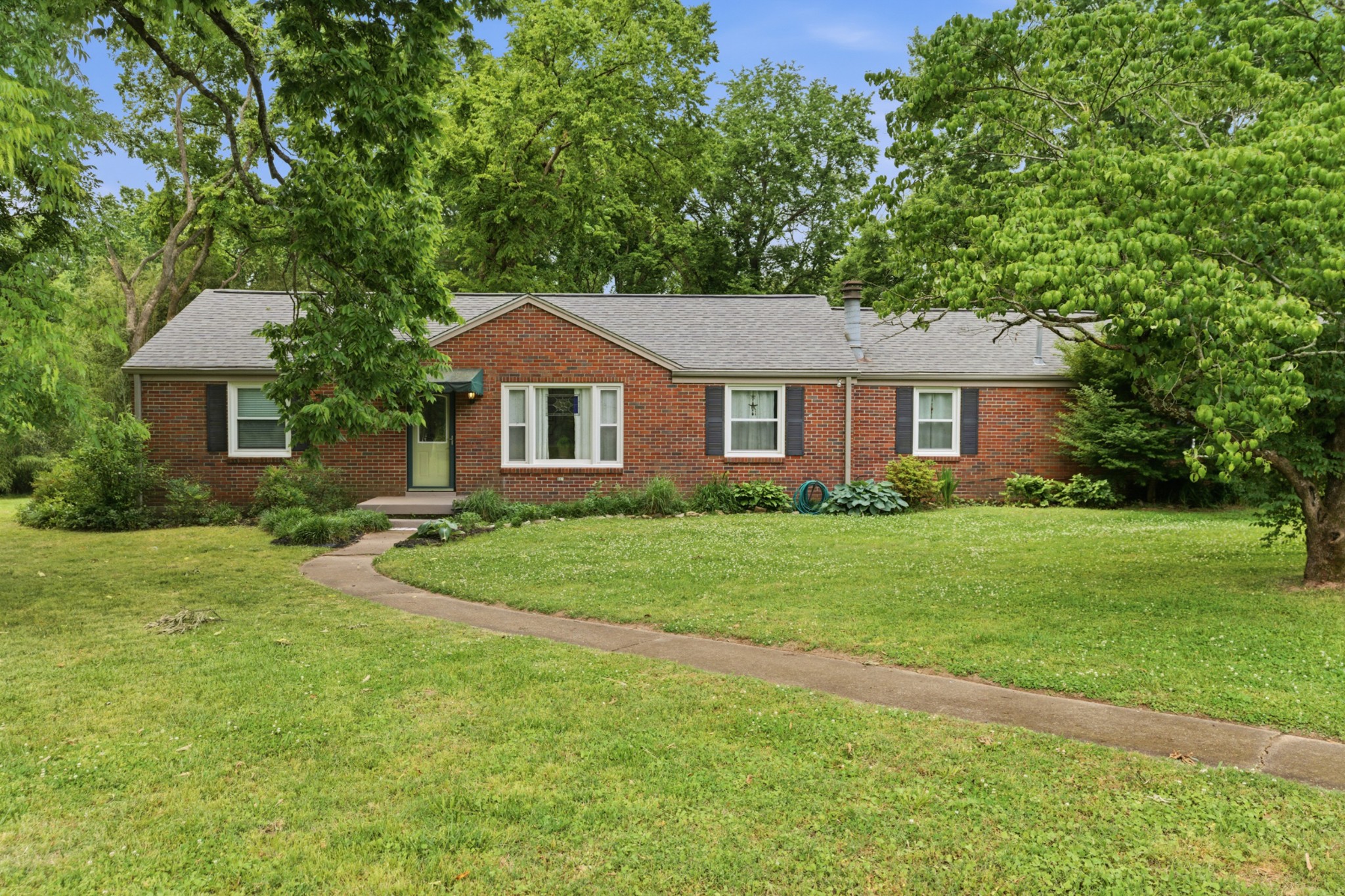 401 Fieldcrest Drive Nashville TN 37211
