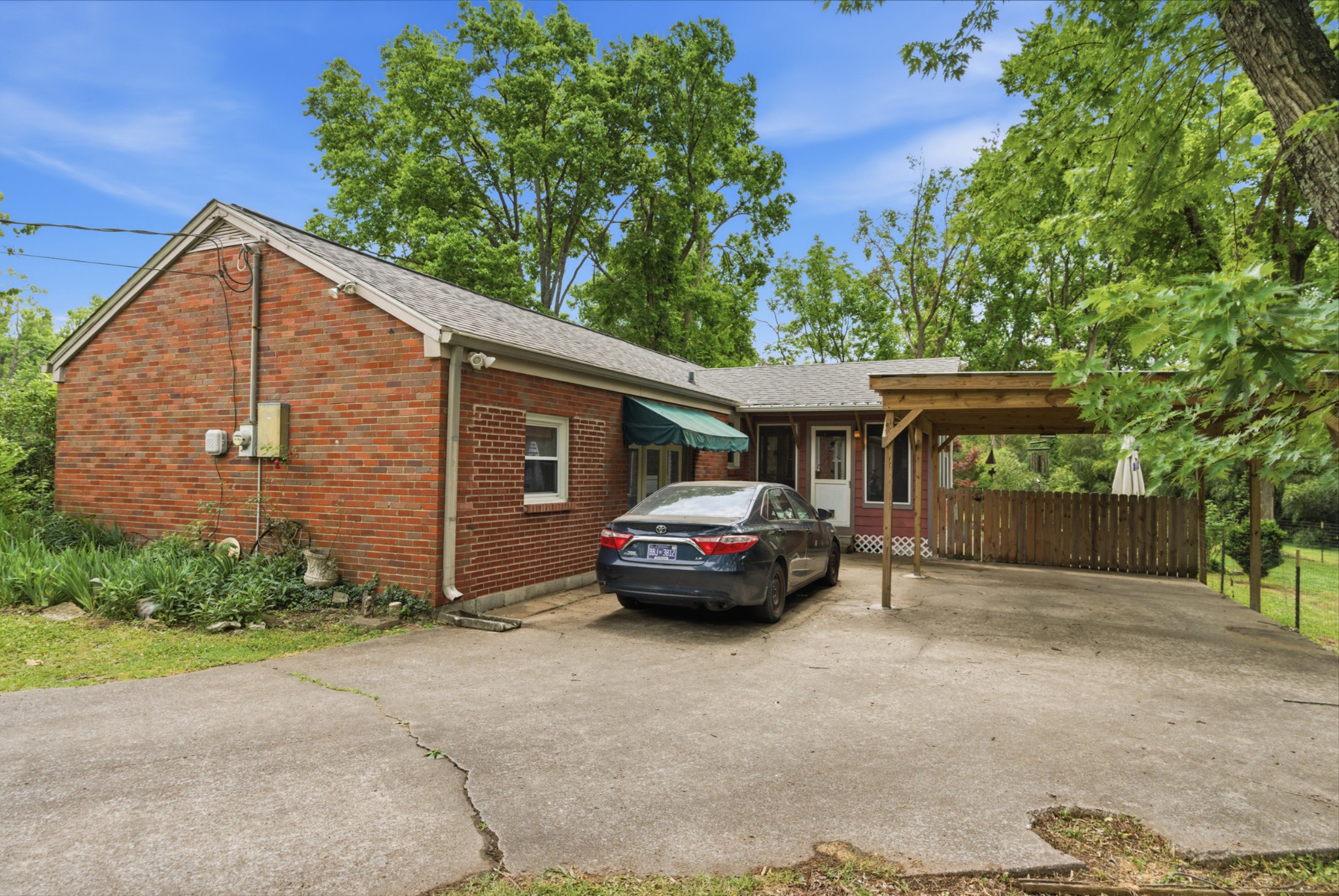 401 Fieldcrest Drive Nashville TN 37211