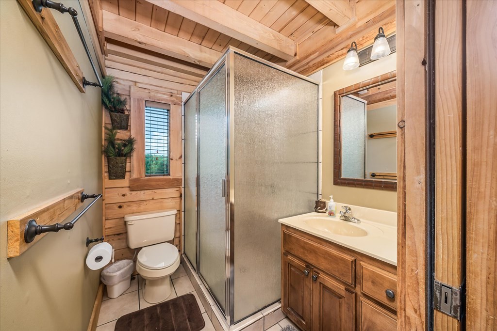 101 Meadow View Lane Spencer TN 38585
