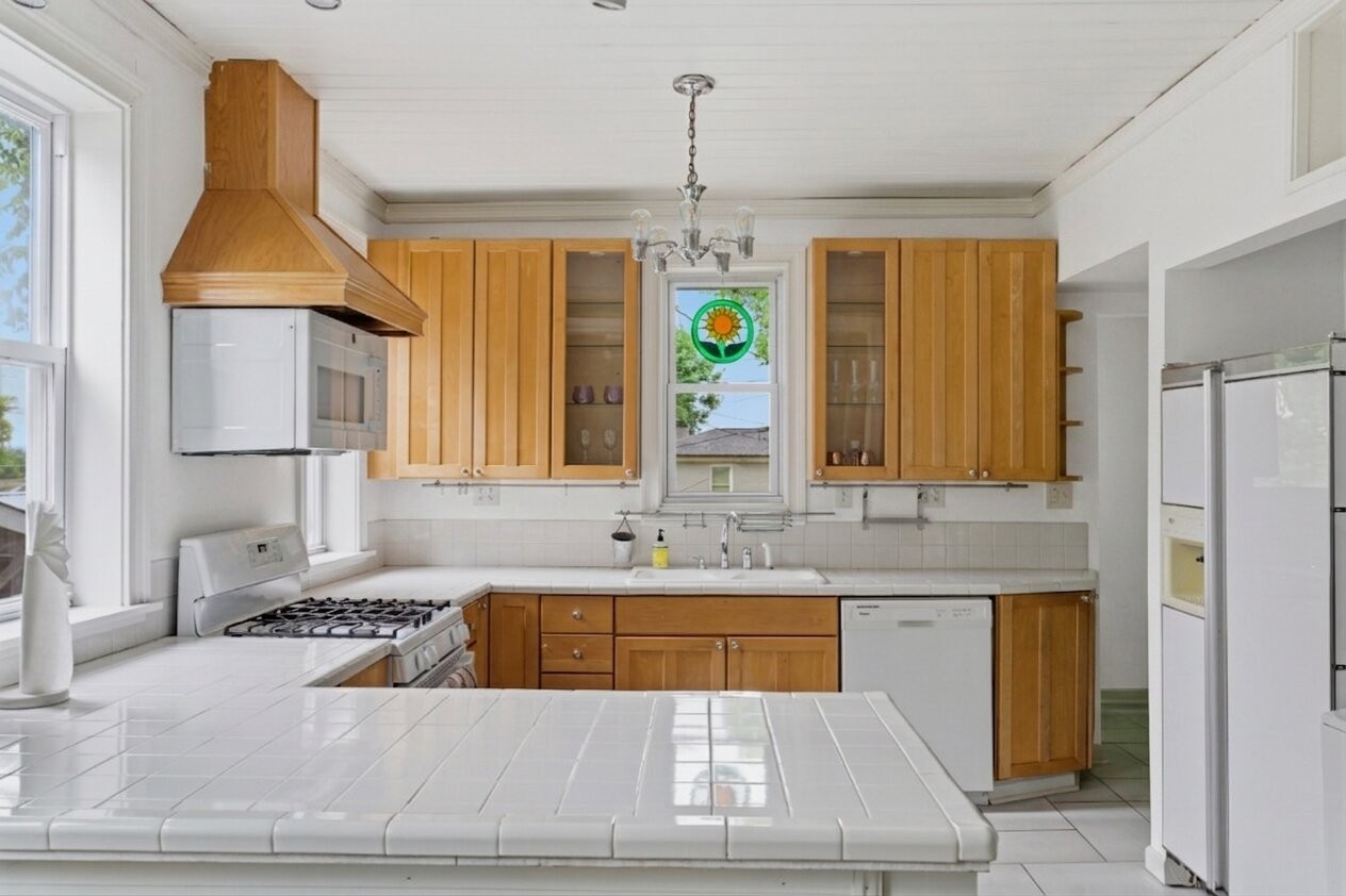 1303 Ashwood Avenue Nashville TN 37212