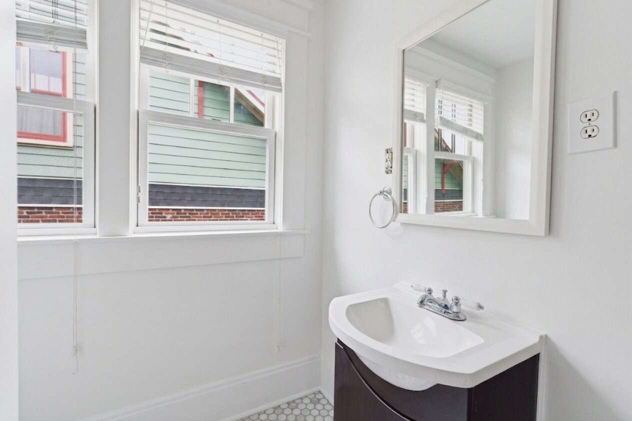 1303 Ashwood Avenue Nashville TN 37212