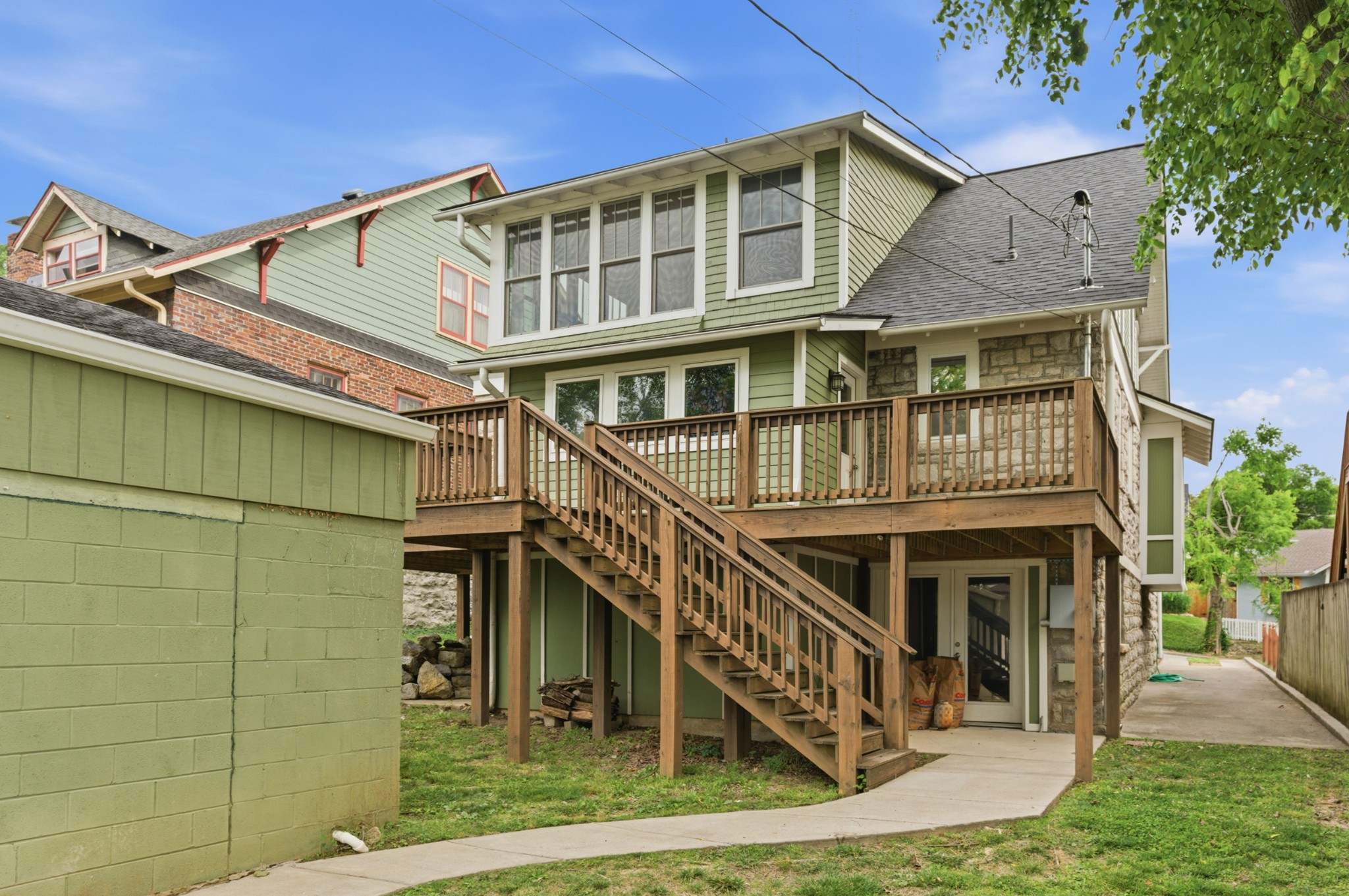 1303 Ashwood Avenue Nashville TN 37212