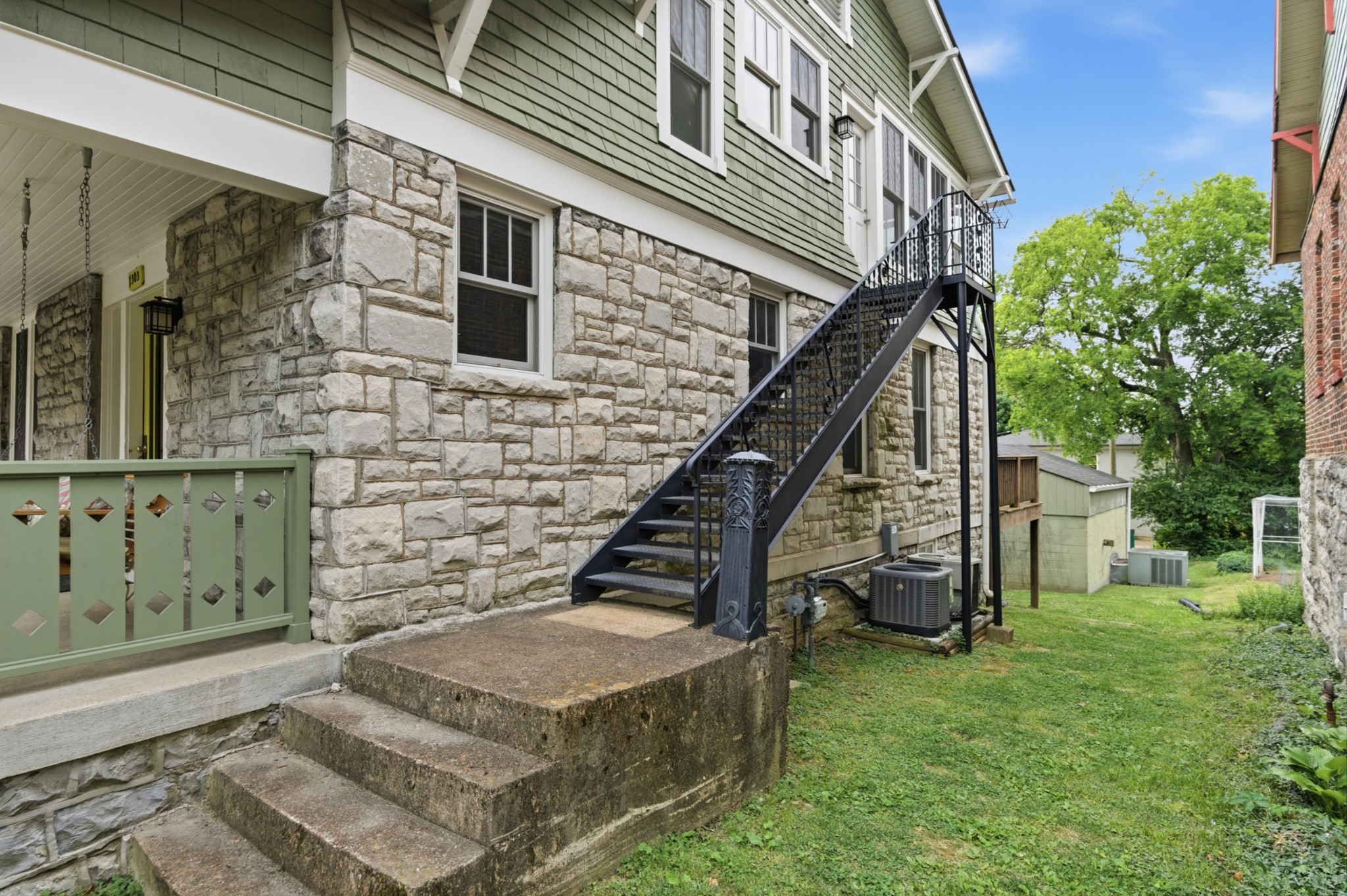 1303 Ashwood Avenue Nashville TN 37212