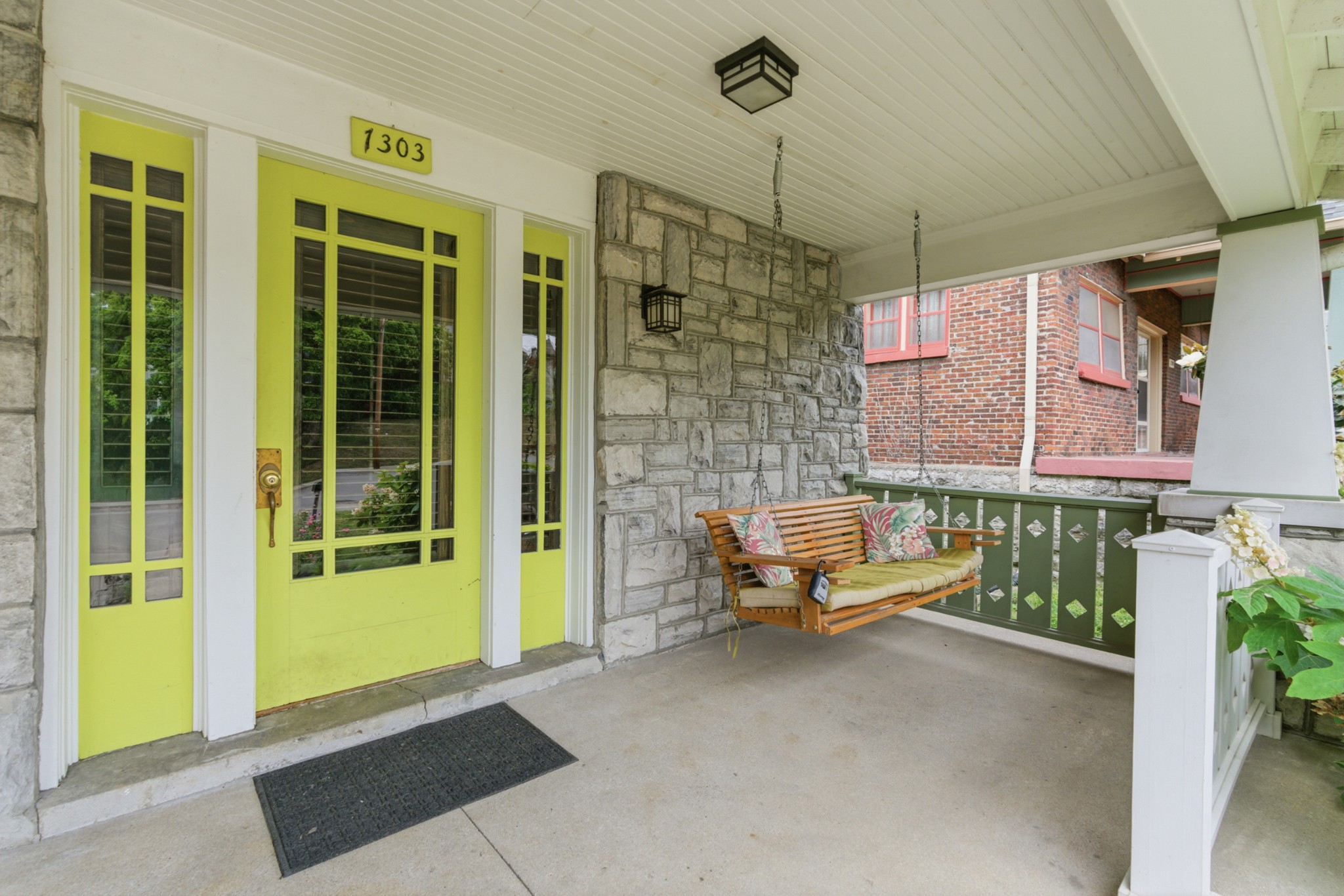 1303 Ashwood Avenue Nashville TN 37212