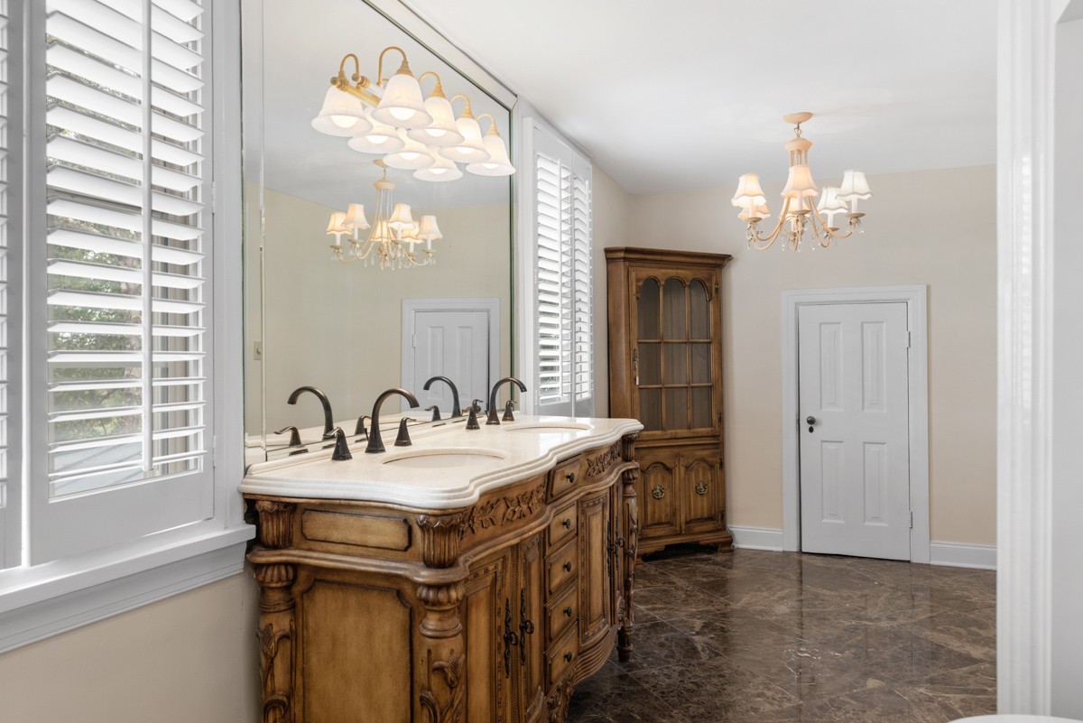 1201 Nashville Pike Gallatin TN 37066